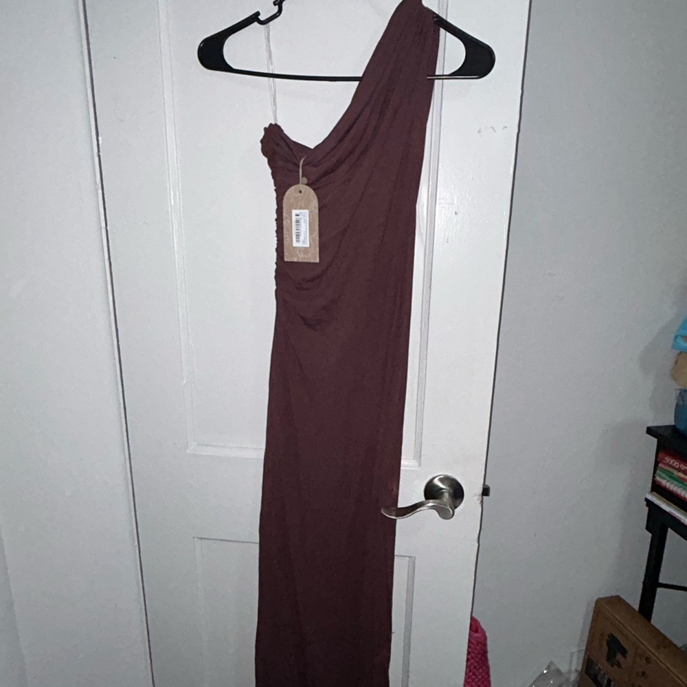 Elegant One-Shoulder Brown Dress
